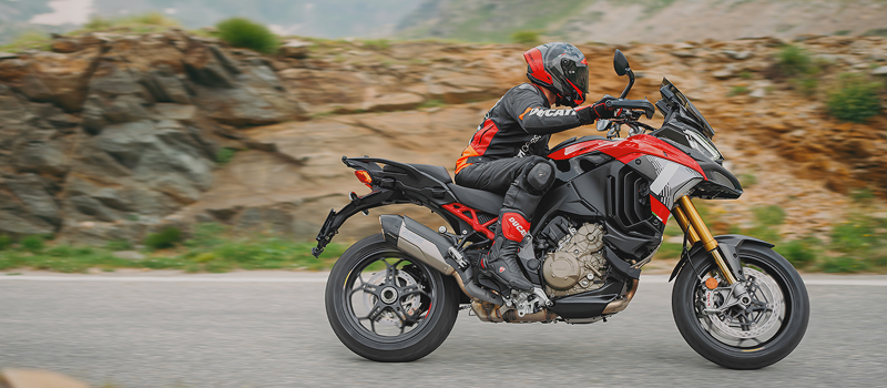 Multistrada V4 Pikes Peak Banner