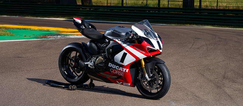 Panigale V2 Superquadro Final Edition Banner