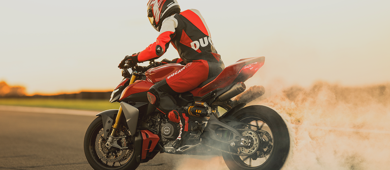 Streetfighter V2 S Banner